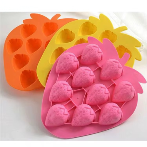 UNO PLASTICO MOULE A GLACONS EN SILICONE FRAISE